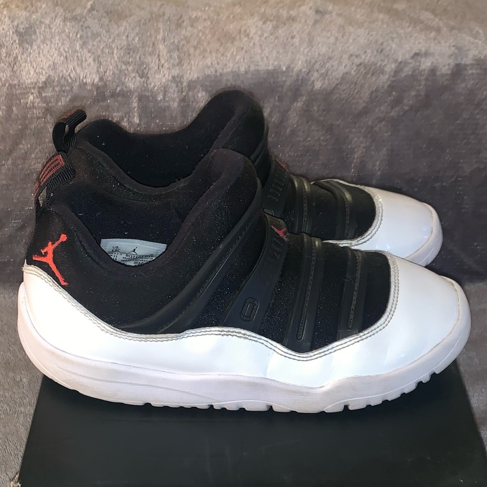 Jordan 11 Retro Little Flex - size 13